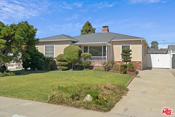 $5,000 | 6711 West 87th Place, Los Angeles, CA 90045