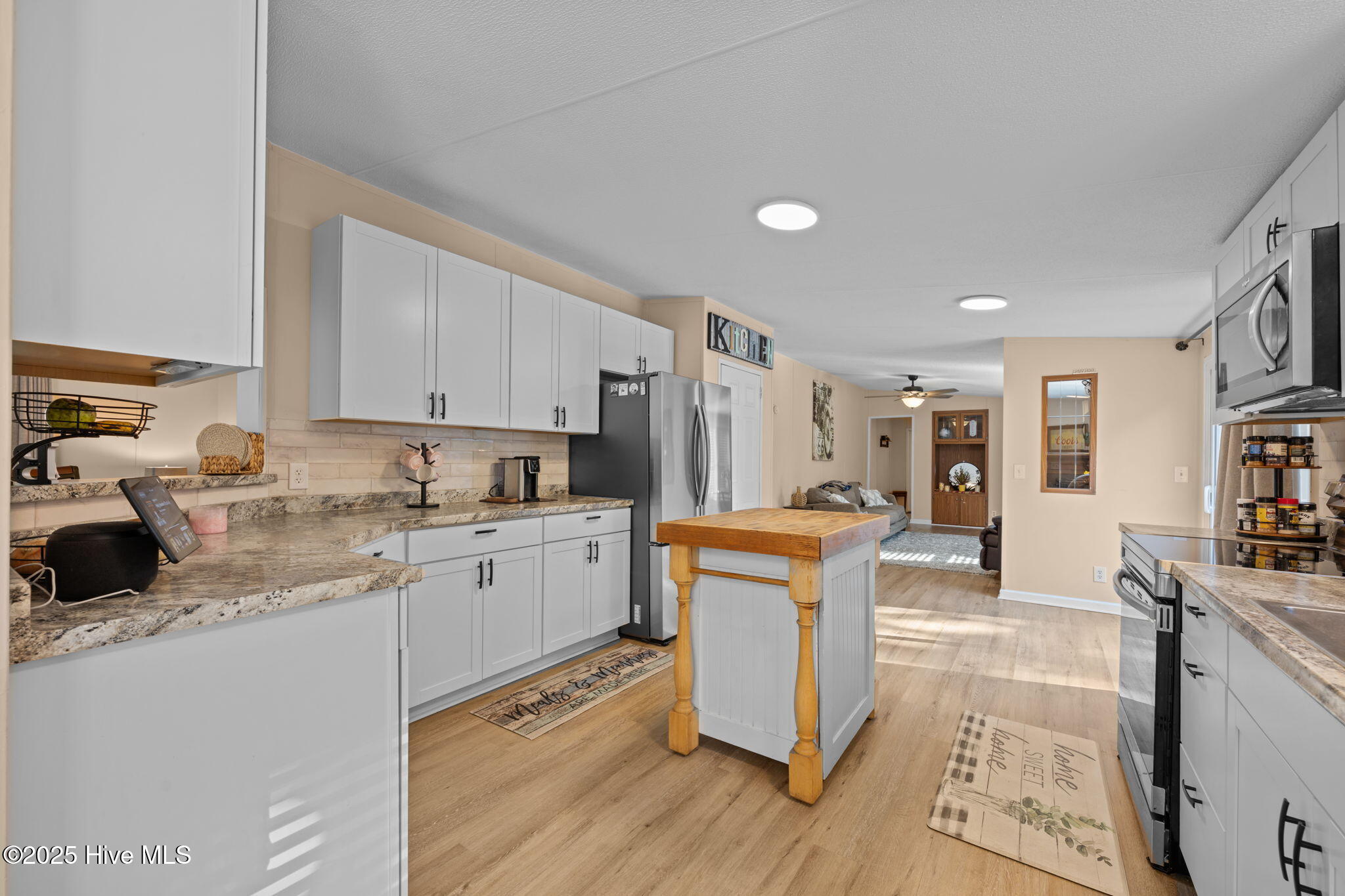 641 Mill Pond Road Bayboro, NC 28515 - Photo 11 of 38 Kitchen