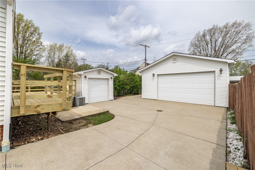 4516 Snow Road Cleveland, OH 44134 - Photo 23 of 31