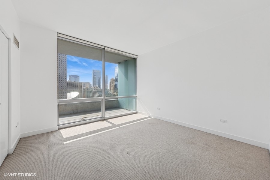 8 East Randolph Street, Unit 3007 Chicago, IL 60601 - Photo 8 of 15 a view of room with door