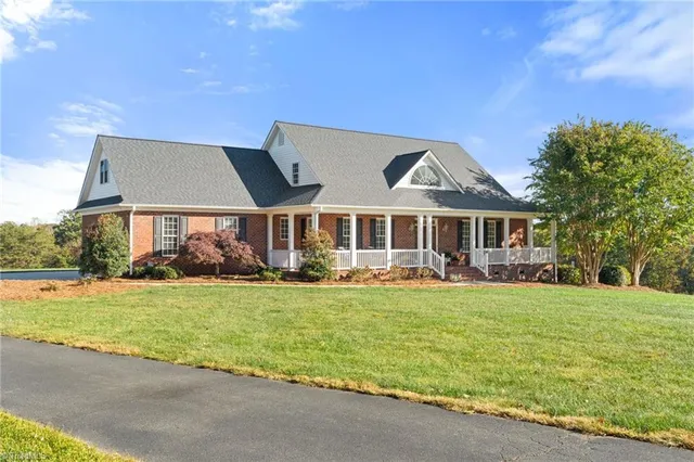 $985,900 | 1462 Overby Road, Walnut Cove, NC 27052
