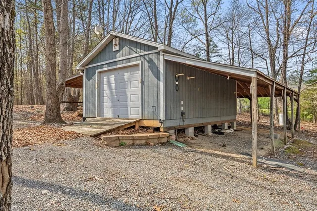 $985,900 | 1462 Overby Road, Walnut Cove, NC 27052