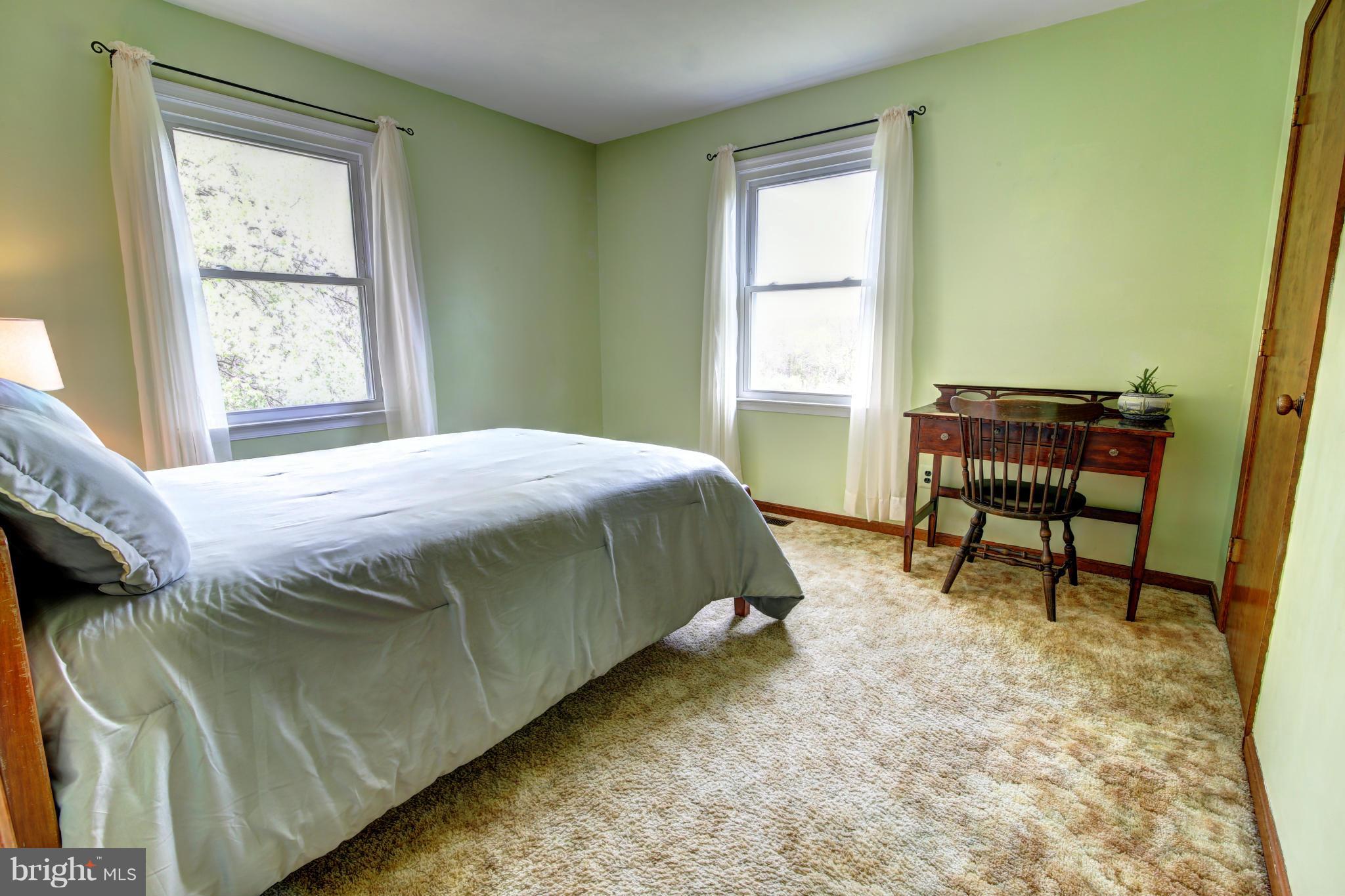 6198 Beverleys Mill Road Broad Run, VA 20137 - Photo 13 of 25 Bedroom