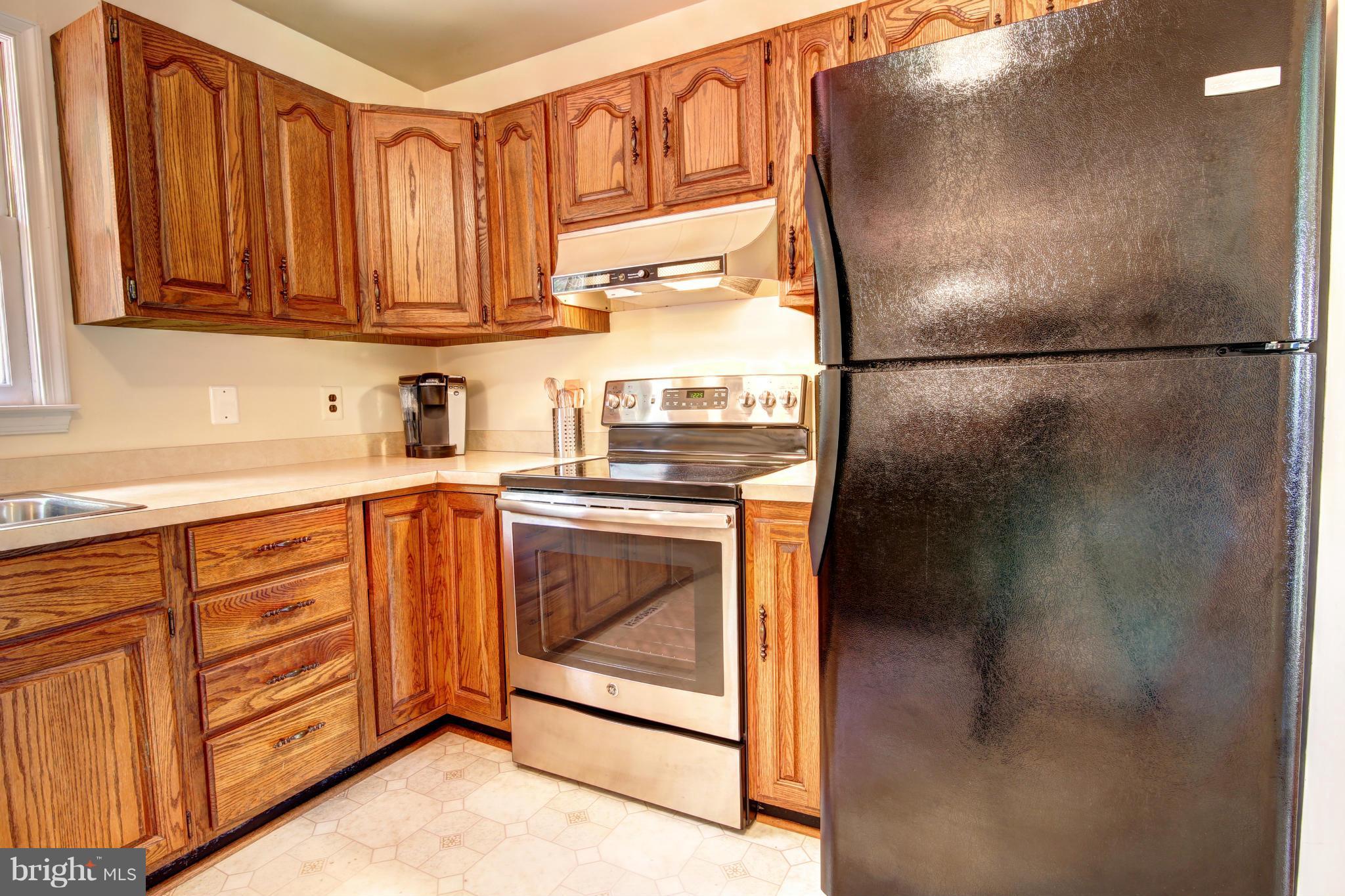 6198 Beverleys Mill Road Broad Run, VA 20137 - Photo 3 of 25 Kitchen