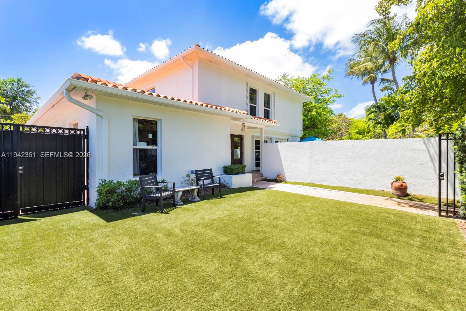 360 Southwest 28th Road Miami, FL 33129 - Photo 34 of 41