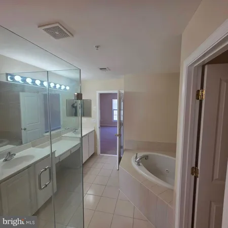 $3,200 | 23612 Bennett Chase Drive, Clarksburg, MD 20871