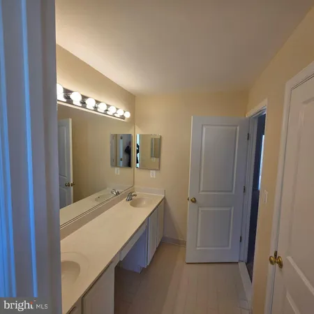 $3,200 | 23612 Bennett Chase Drive, Clarksburg, MD 20871