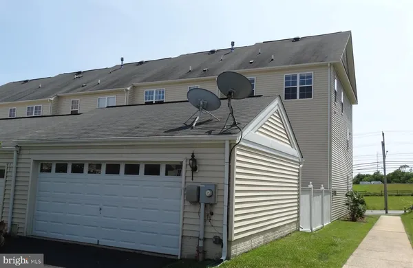 $3,200 | 23612 Bennett Chase Drive, Clarksburg, MD 20871