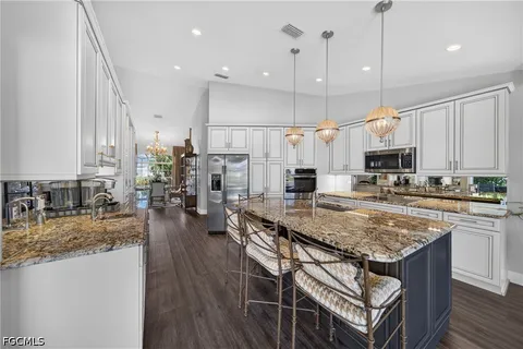 $850,000 | 1425 Southwest 50th Street, Cape Coral, FL 33914