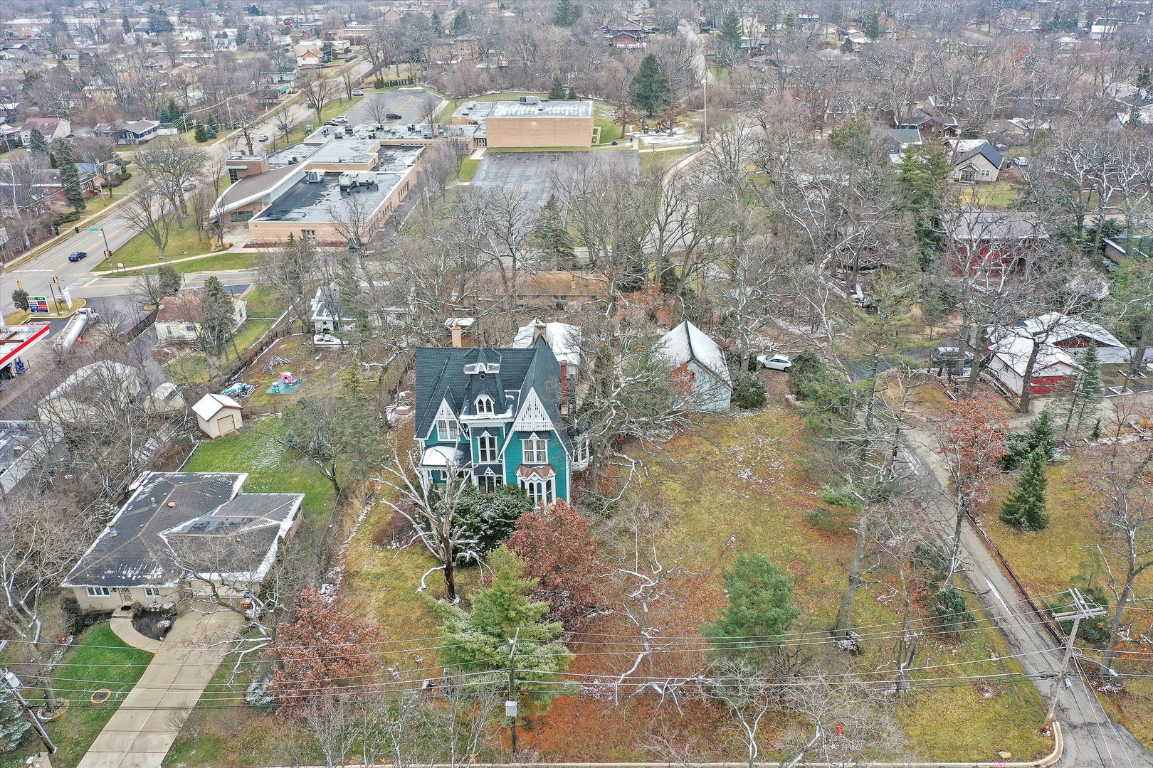 112 South Charleton Street Willow Springs, IL 60480 - Photo 5 of 34 a picture of street view