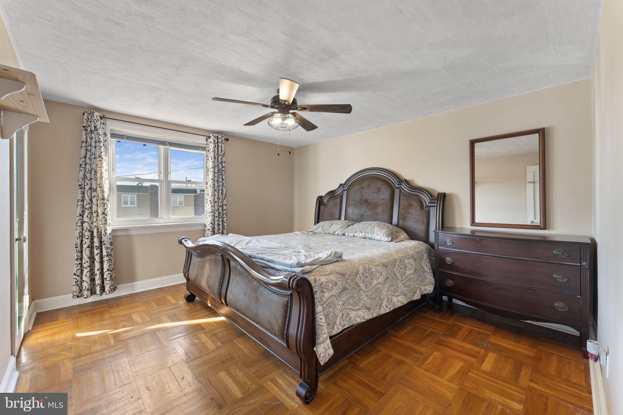 213 Overlook Road Philadelphia, PA 19128 - Photo 13 of 25 Gallery Image 13