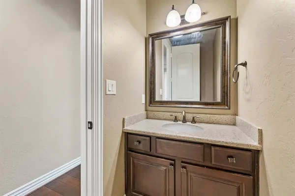 $3,850 | 2109 Camden, McKinney, TX 75070