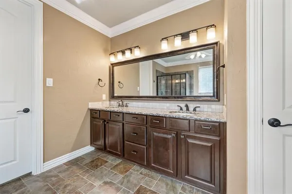 $3,850 | 2109 Camden, McKinney, TX 75070