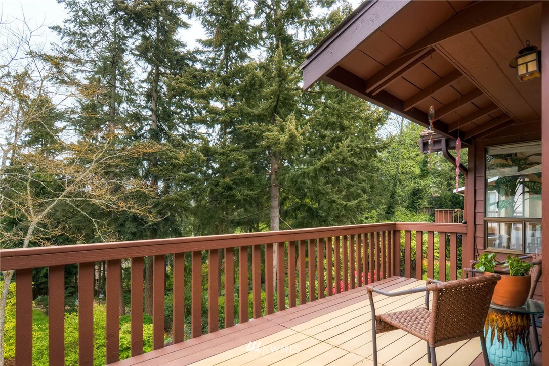 12438 Southeast 98th Street Renton, WA 98056 - Photo 16 of 25