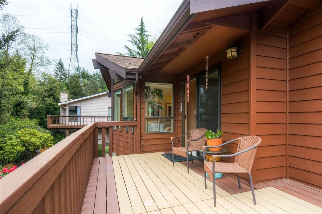 12438 Southeast 98th Street Renton, WA 98056 - Photo 17 of 25