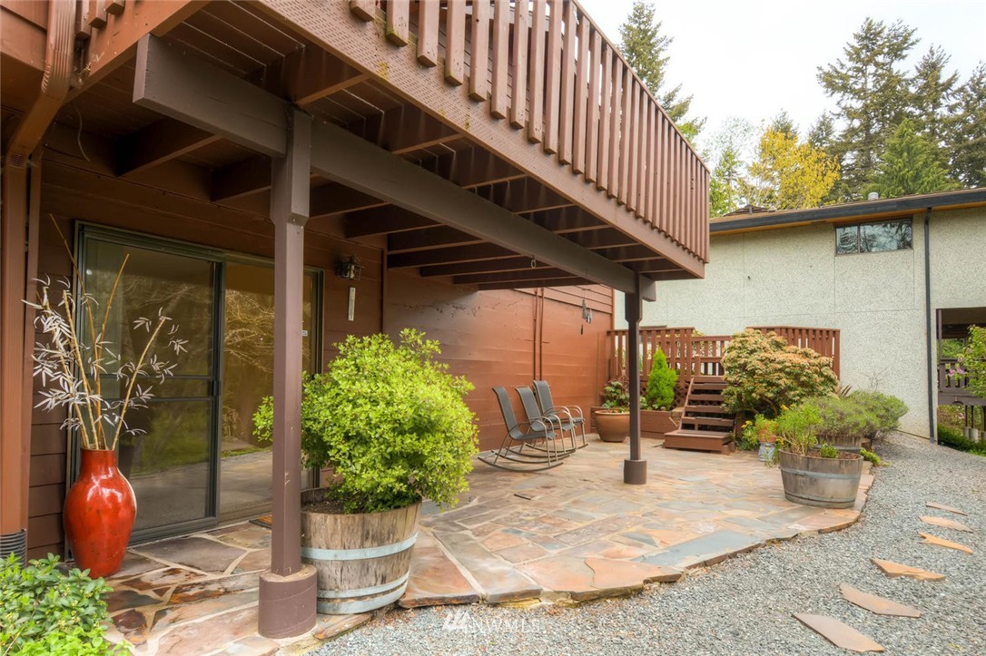 12438 Southeast 98th Street Renton, WA 98056 - Photo 18 of 25