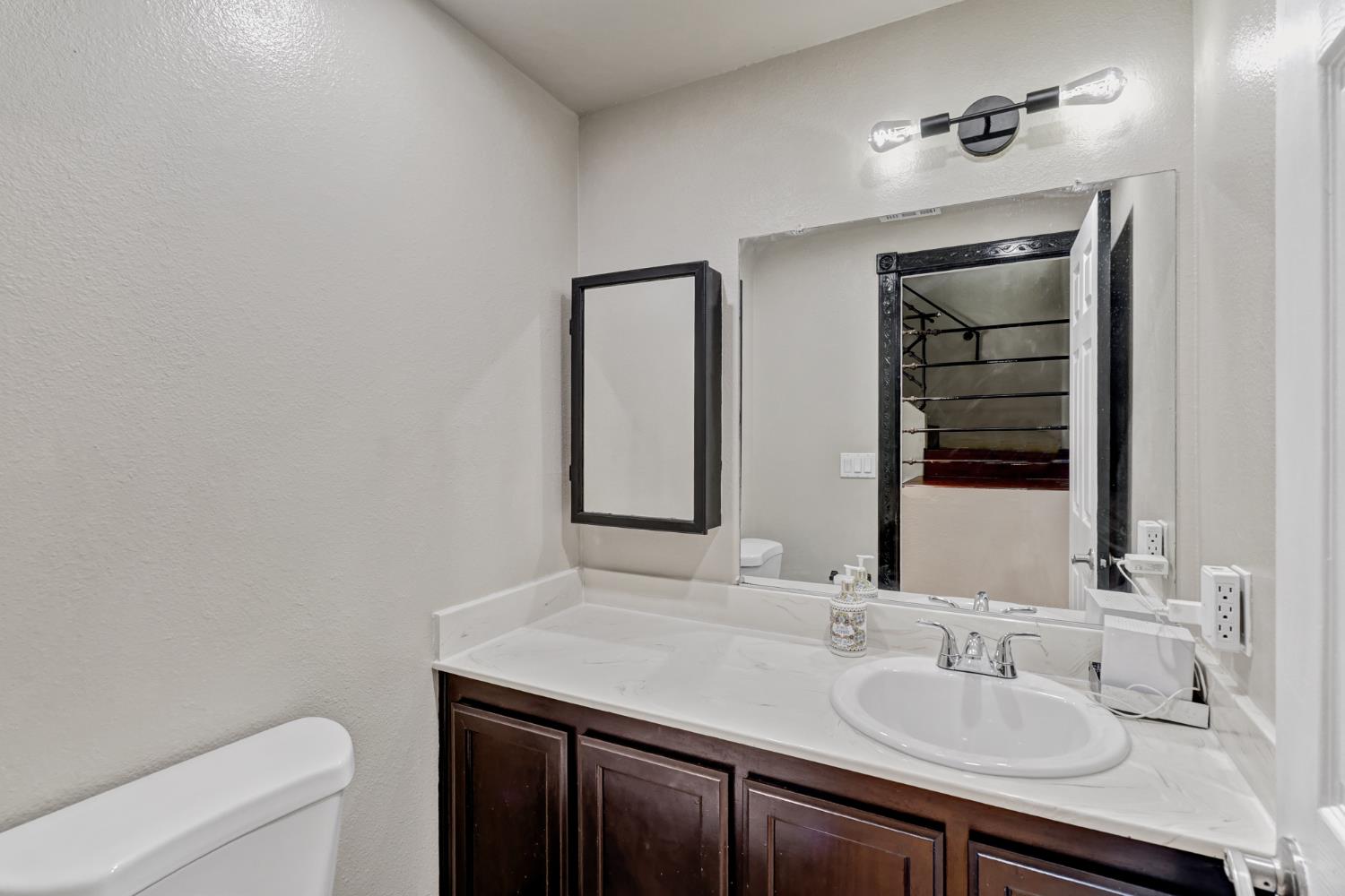 6511 Mossview Way Citrus Heights, CA 95621 - Photo 28 of 48
