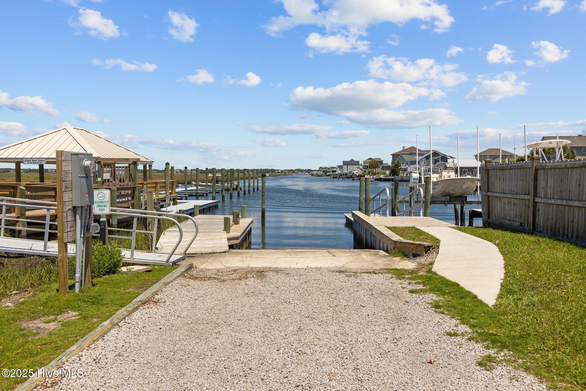 602 West Fort Macon Road, Unit 135 Atlantic Beach, NC 28512 - Photo 20 of 25 135 Palm Suites