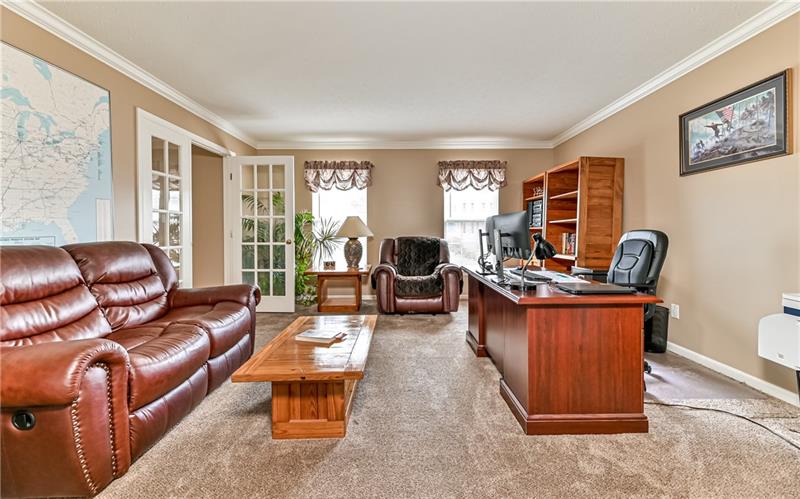 129 Lori Road Gibsonia, PA 15044 - Photo 6 of 25 Gallery Image 6