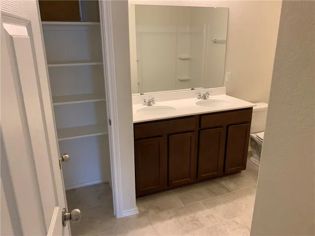 $2,195 | 105 Berkeley Place, Georgetown, TX 78628