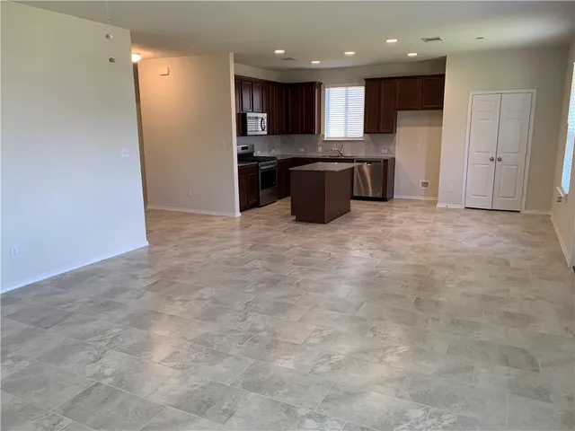 $2,195 | 105 Berkeley Place, Georgetown, TX 78628