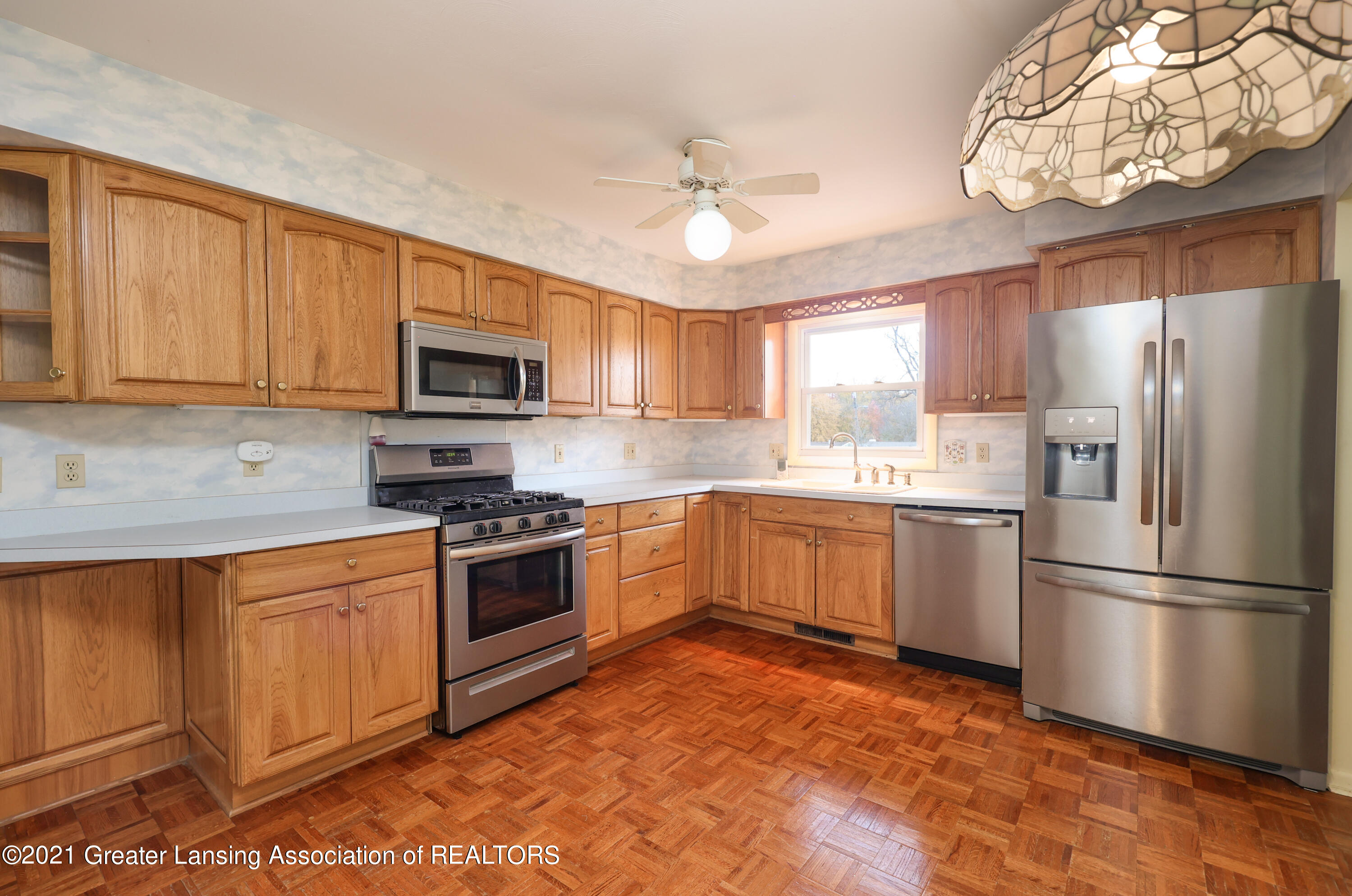 5320 Greenbriar Road Lansing, MI 48917 - Photo 8 of 21 kitchen 1