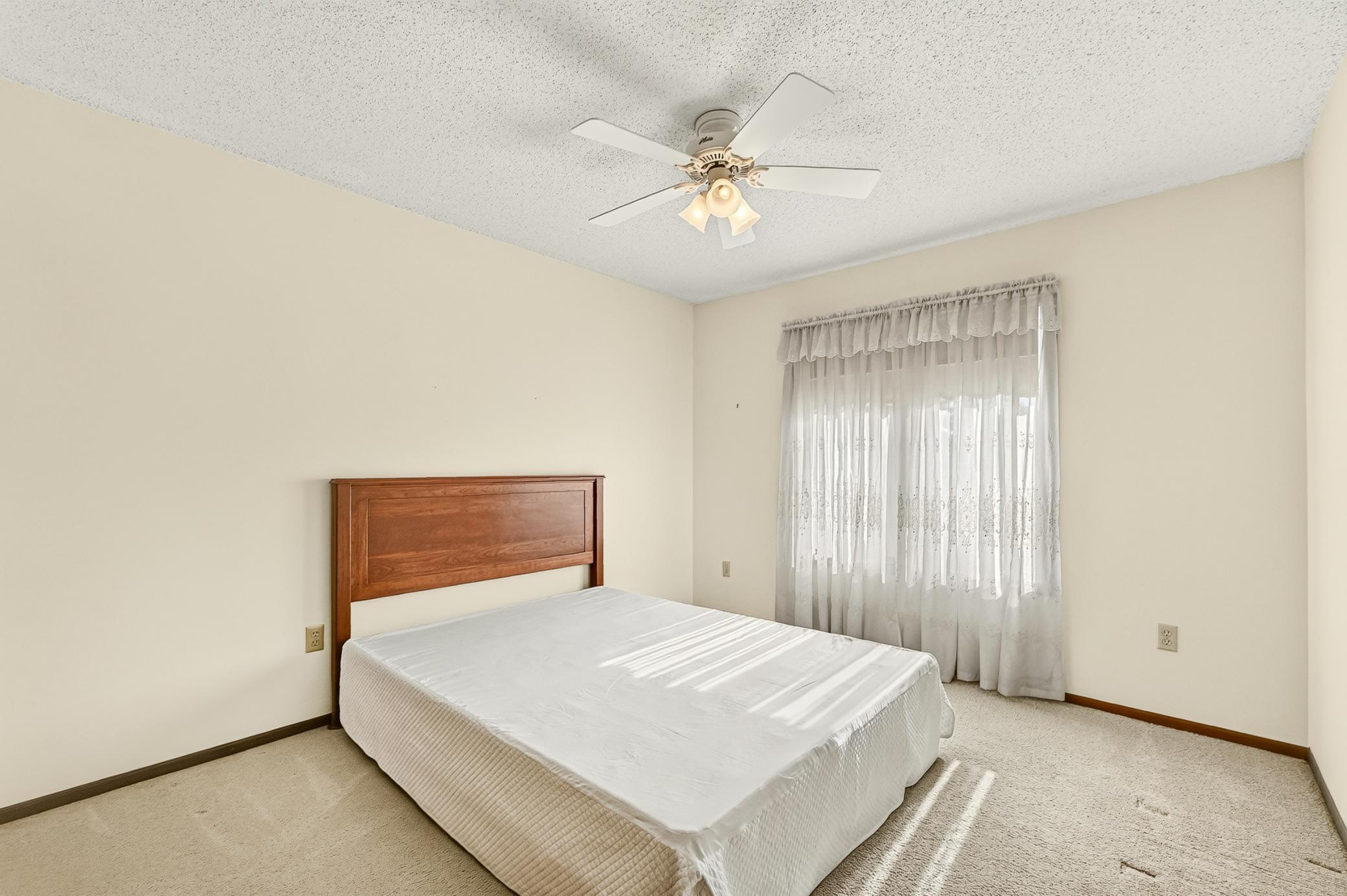 1808 Lakeview Court Southwest, Unit 101 Rochester, MN 55902 - Photo 17 of 24