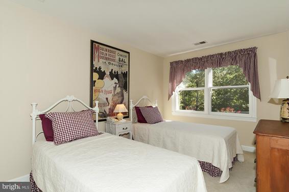 531 Post Oak Road Annapolis, MD 21401 - Photo 20 of 30 Bedroom 4 upper level