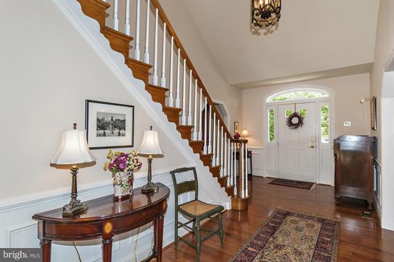 531 Post Oak Road Annapolis, MD 21401 - Photo 3 of 30 Foyer