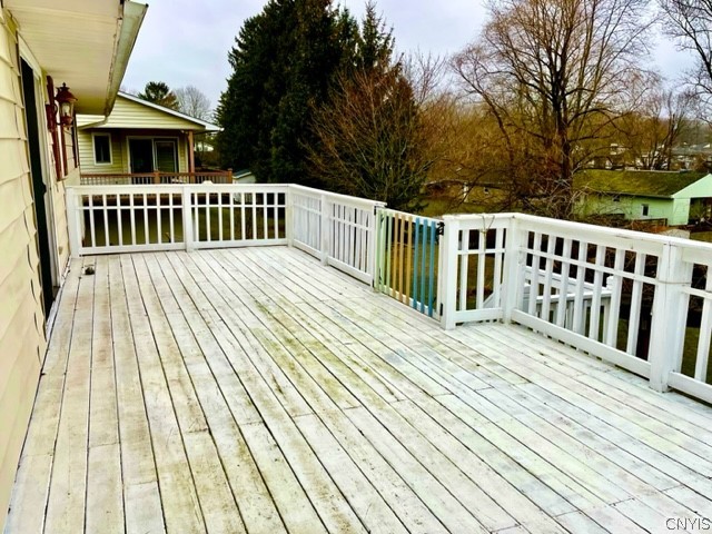 7 Aiken Drive Auburn, NY 13021 - Photo 9 of 34 Great open space