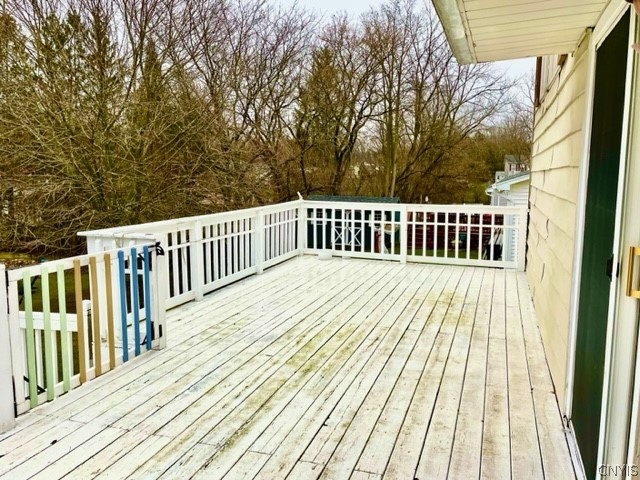 7 Aiken Drive Auburn, NY 13021 - Photo 10 of 34 Upper deck