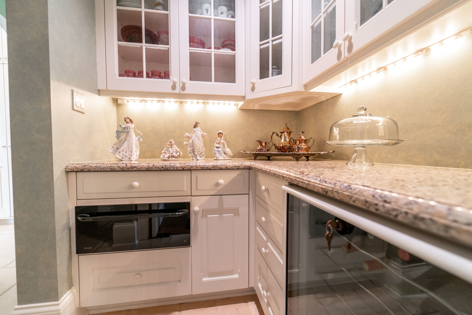 228 East Goodenow Road Beecher, IL 60401 - Photo 20 of 79 a kitchen with granite countertop a sink and a stove