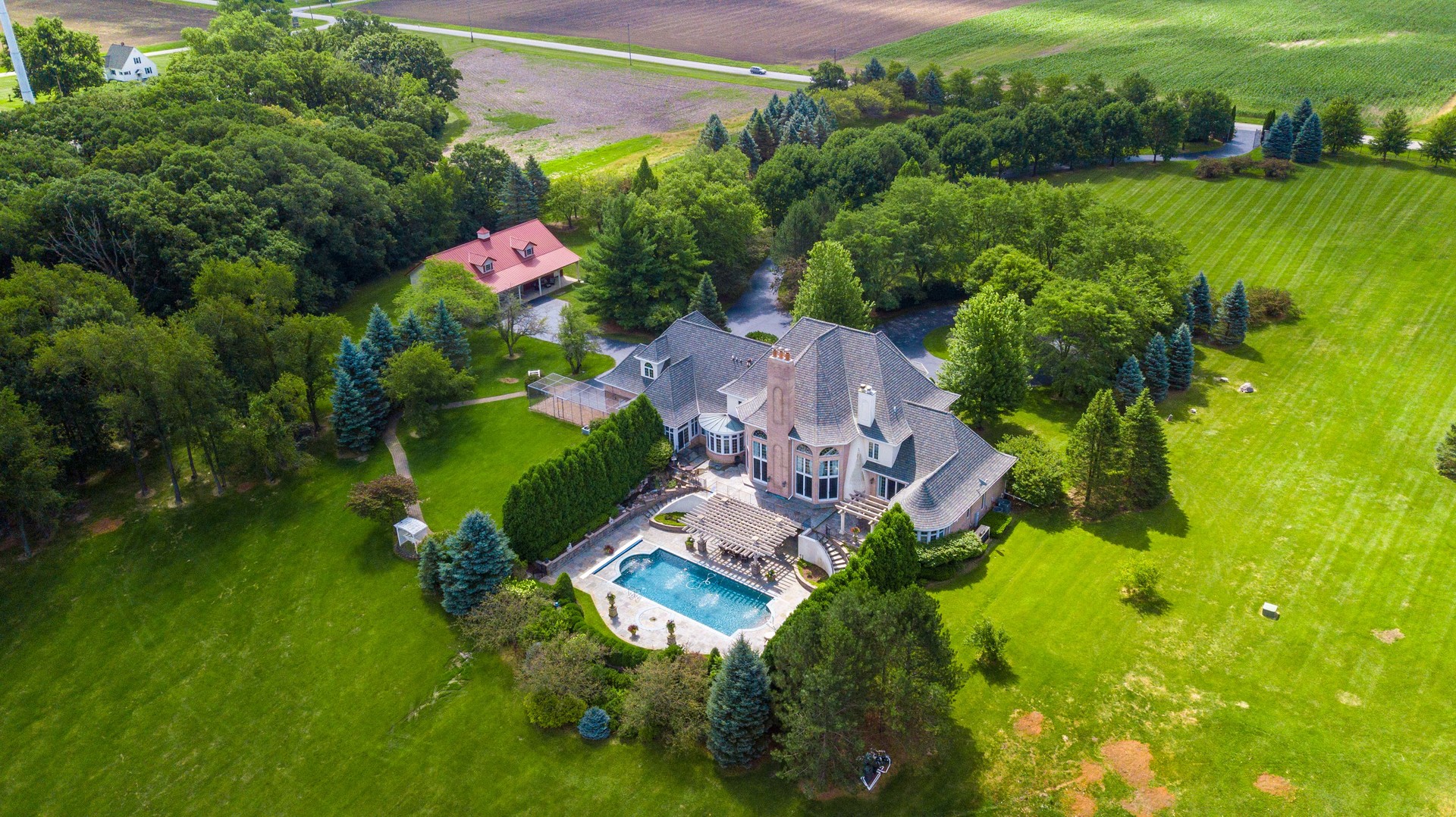 228 East Goodenow Road Beecher, IL 60401 - Photo 76 of 79 an aerial view of a house with a yard