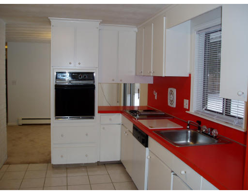 3 Mayflower Road Framingham, MA 01701 - Photo 2 of 5 Gallery Image 2