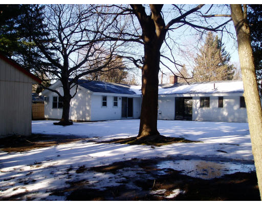 3 Mayflower Road Framingham, MA 01701 - Photo 3 of 5 Gallery Image 3