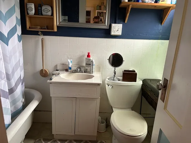 $149,900 | 136-140 Church Street, Cheshire, MA 01225