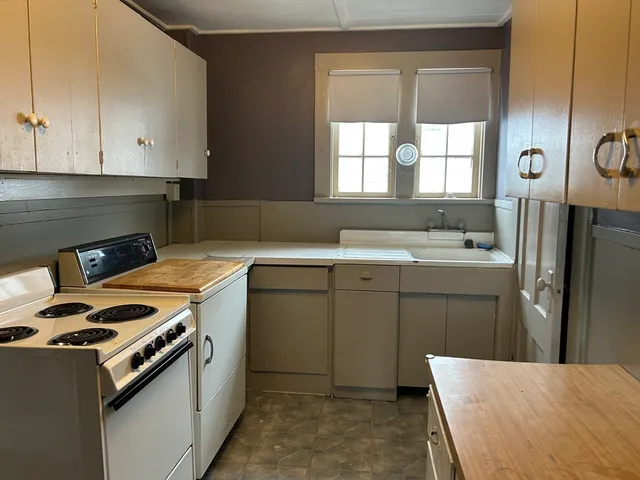 $149,900 | 136-140 Church Street, Cheshire, MA 01225