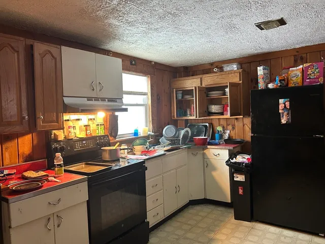 $149,900 | 136-140 Church Street, Cheshire, MA 01225