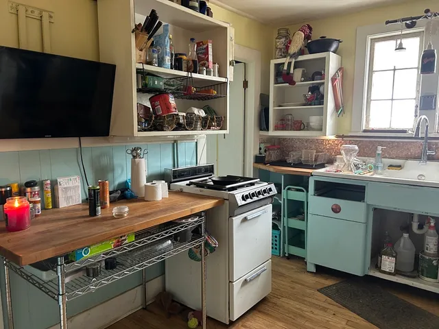 $149,900 | 136-140 Church Street, Cheshire, MA 01225