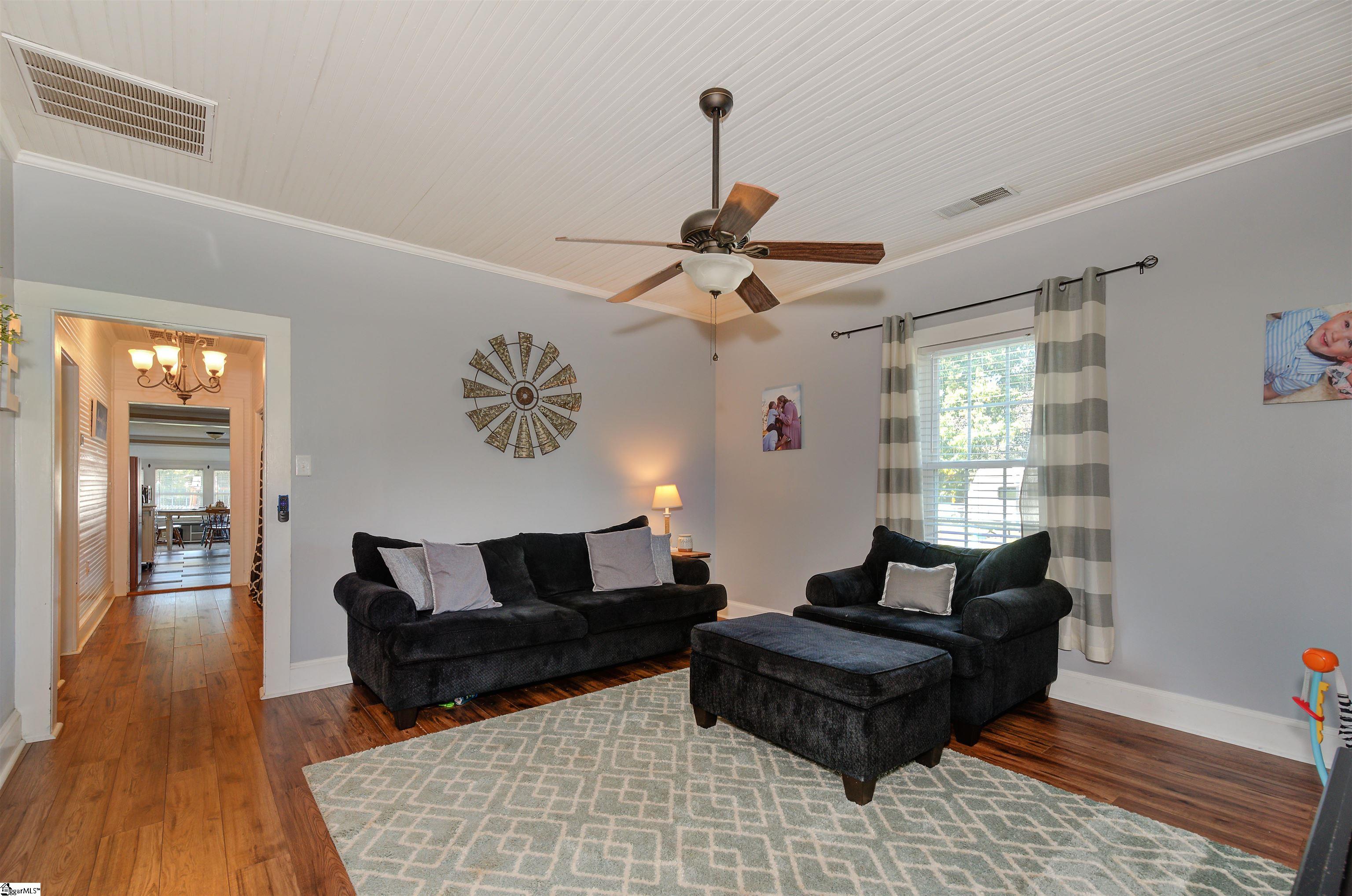 3140 Greenpond Road Gray Court, SC 29645 - Photo 5 of 21