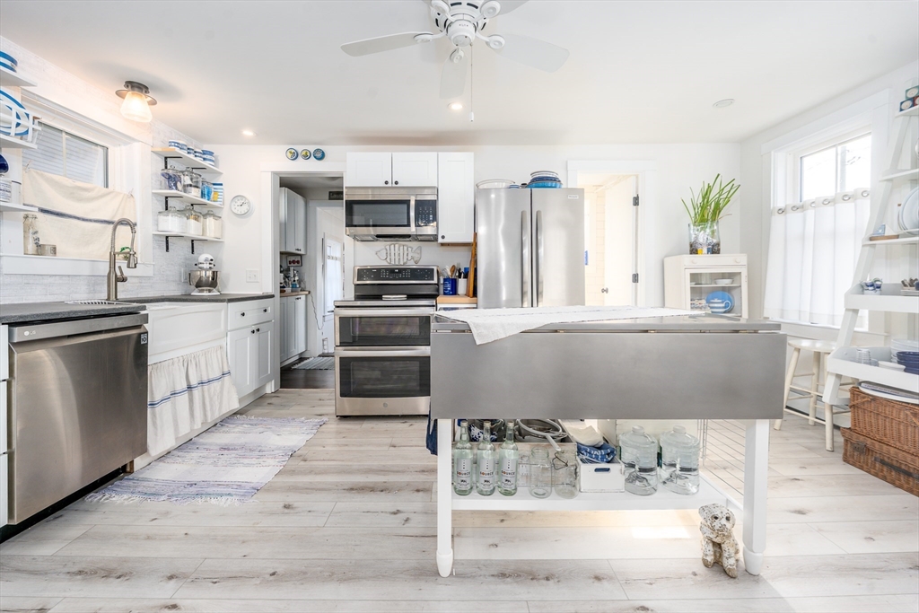 41 Center Street Dennis, MA 02639 - Photo 8 of 42