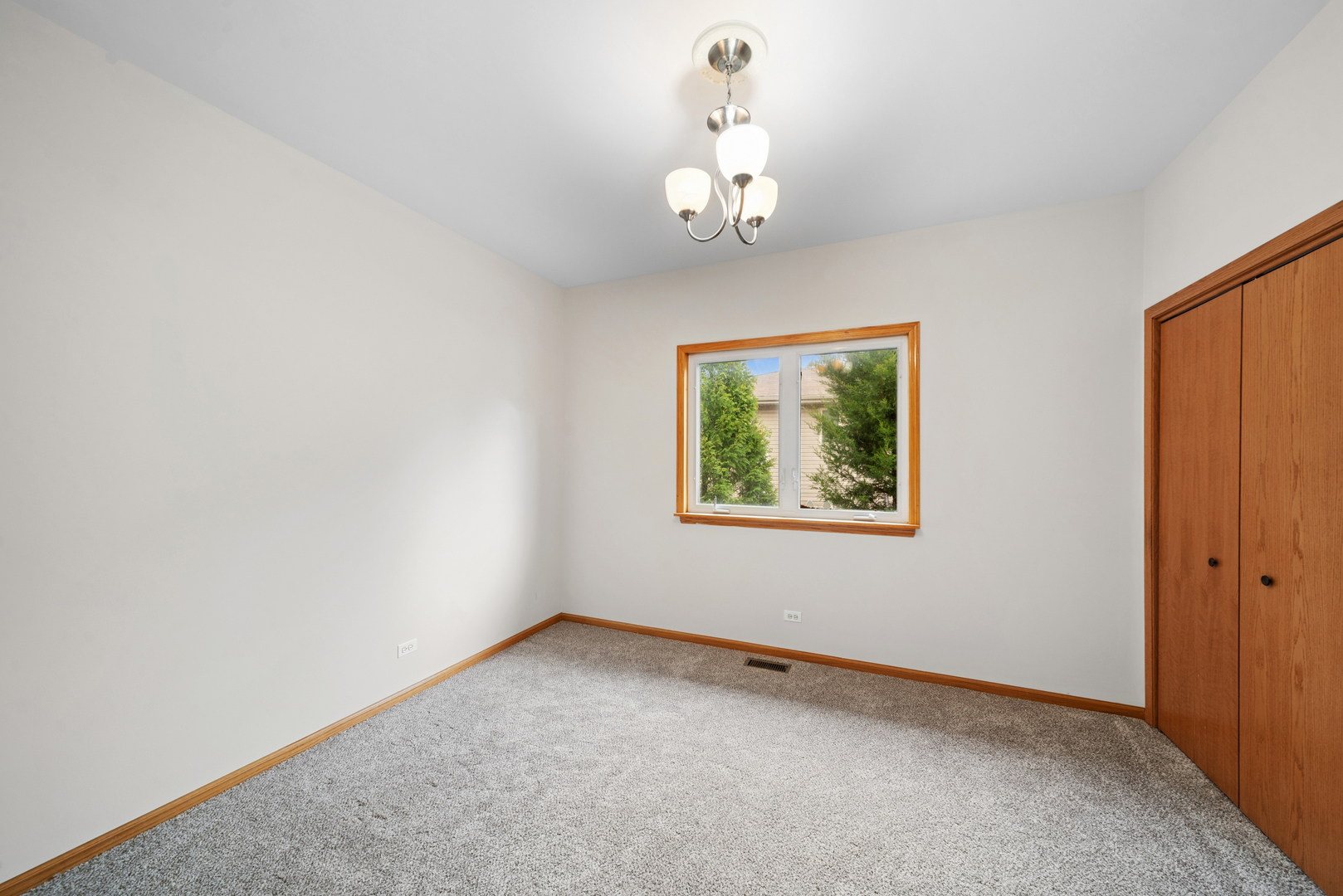 2216 Olde Mill Road Plainfield, IL 60586 - Photo 12 of 25