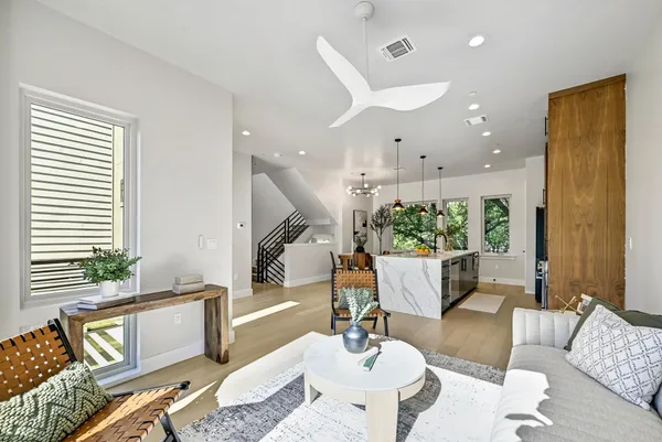 $900,000 | 100 West Odell Street, Unit 3, Austin, TX 78752