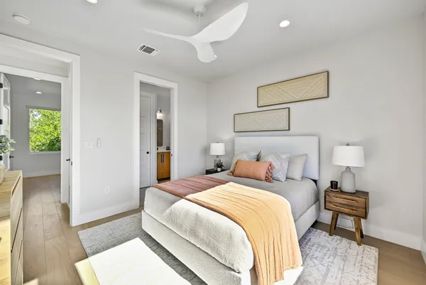 $900,000 | 100 West Odell Street, Unit 3, Austin, TX 78752