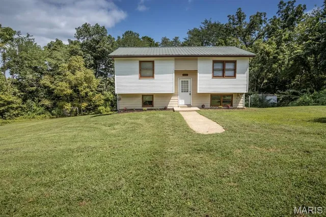 $129,900 | 11550 3rd Street, Jerome, MO 65529