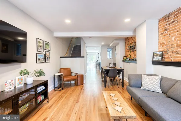 $3,200 | 1409 Battery Avenue, Baltimore, MD 21230
