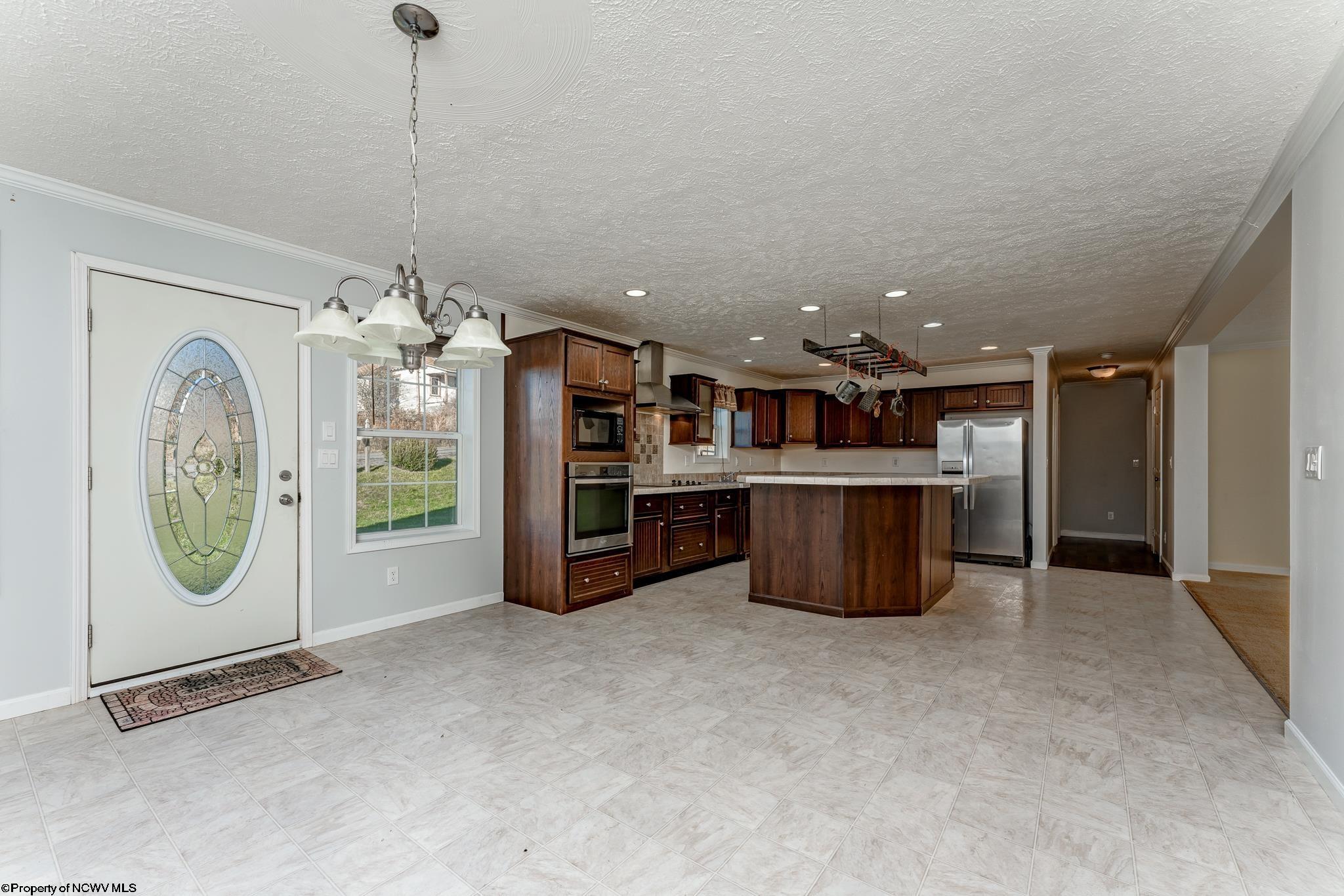 866 Beulah Road Morgantown, WV 26508 - Photo 4 of 27 Gallery Image 4