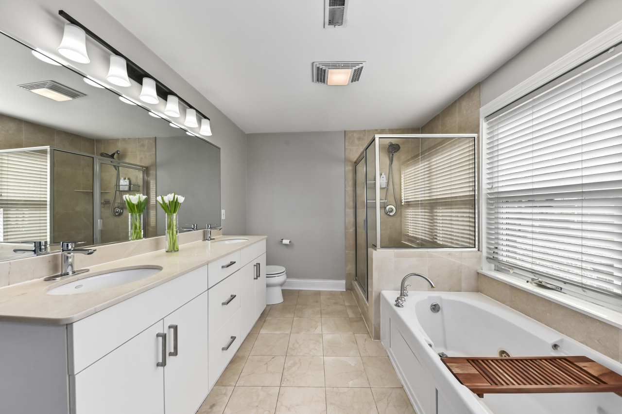 1888 North Water Street, Unit 506 Milwaukee, WI 53202 - Photo 11 of 48 Luxury Primary Bath