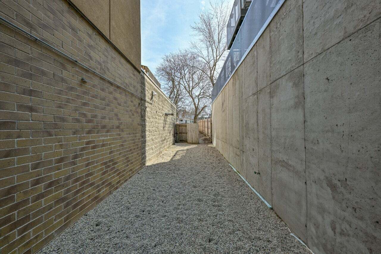 1888 North Water Street, Unit 506 Milwaukee, WI 53202 - Photo 44 of 48 Highbridge Dog Run