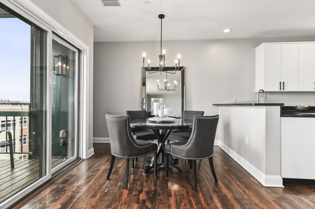 1888 North Water Street, Unit 506 Milwaukee, WI 53202 - Photo 5 of 48 Gorgeous New Chandelier 2025